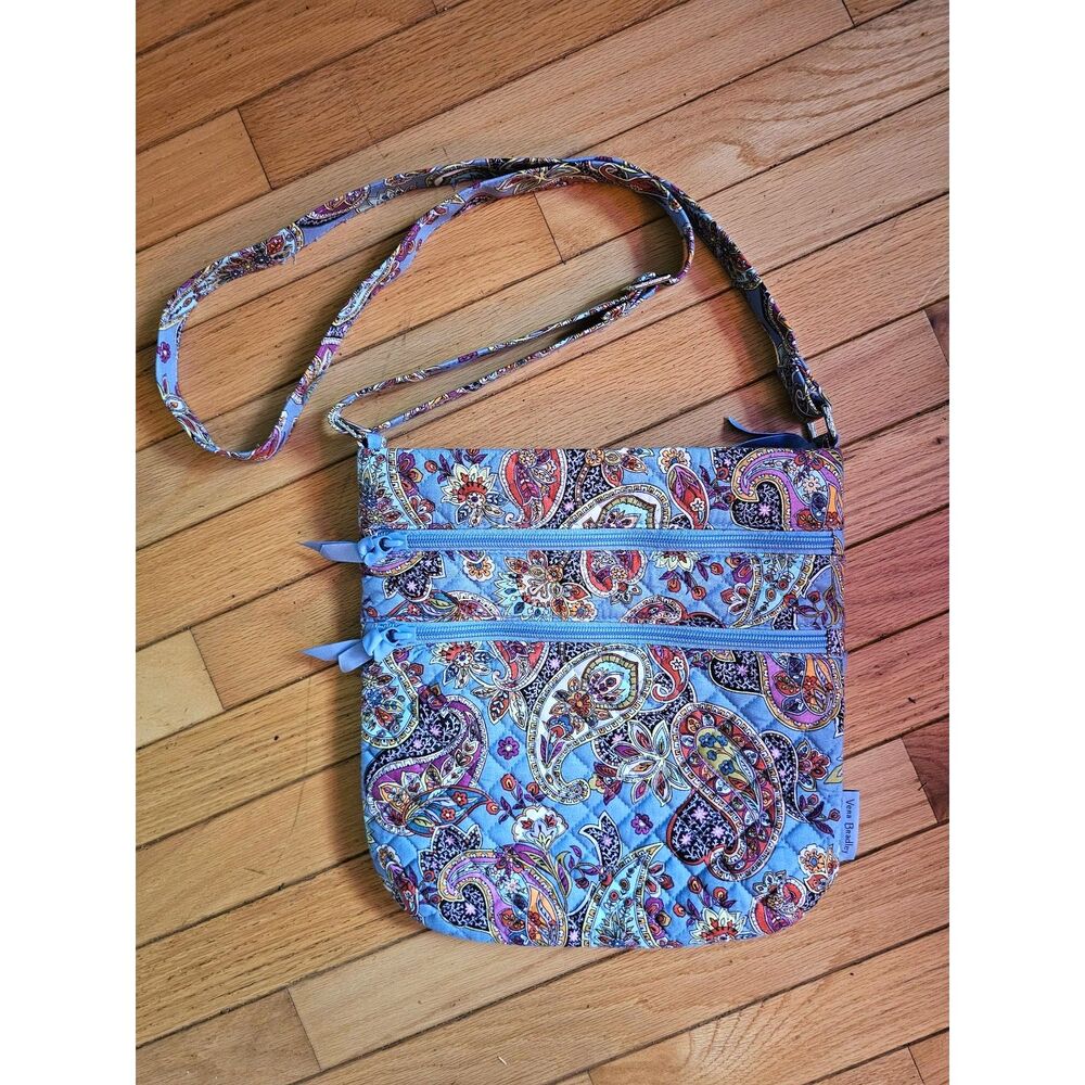 Vera Bradley Quilted Blue Paisley Crossbody Bag NWT Triple Zip Adjustable Strap